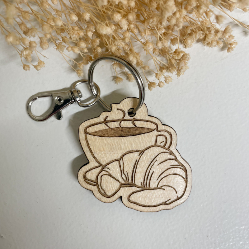 Porte-clés café croissant bois – Cadeau gourmand artisanal